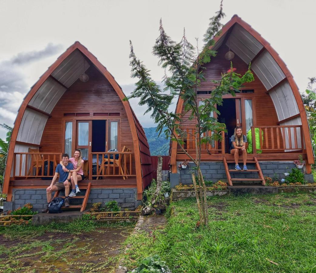 Family Rinjani Bungalow Sajang Екстер'єр фото