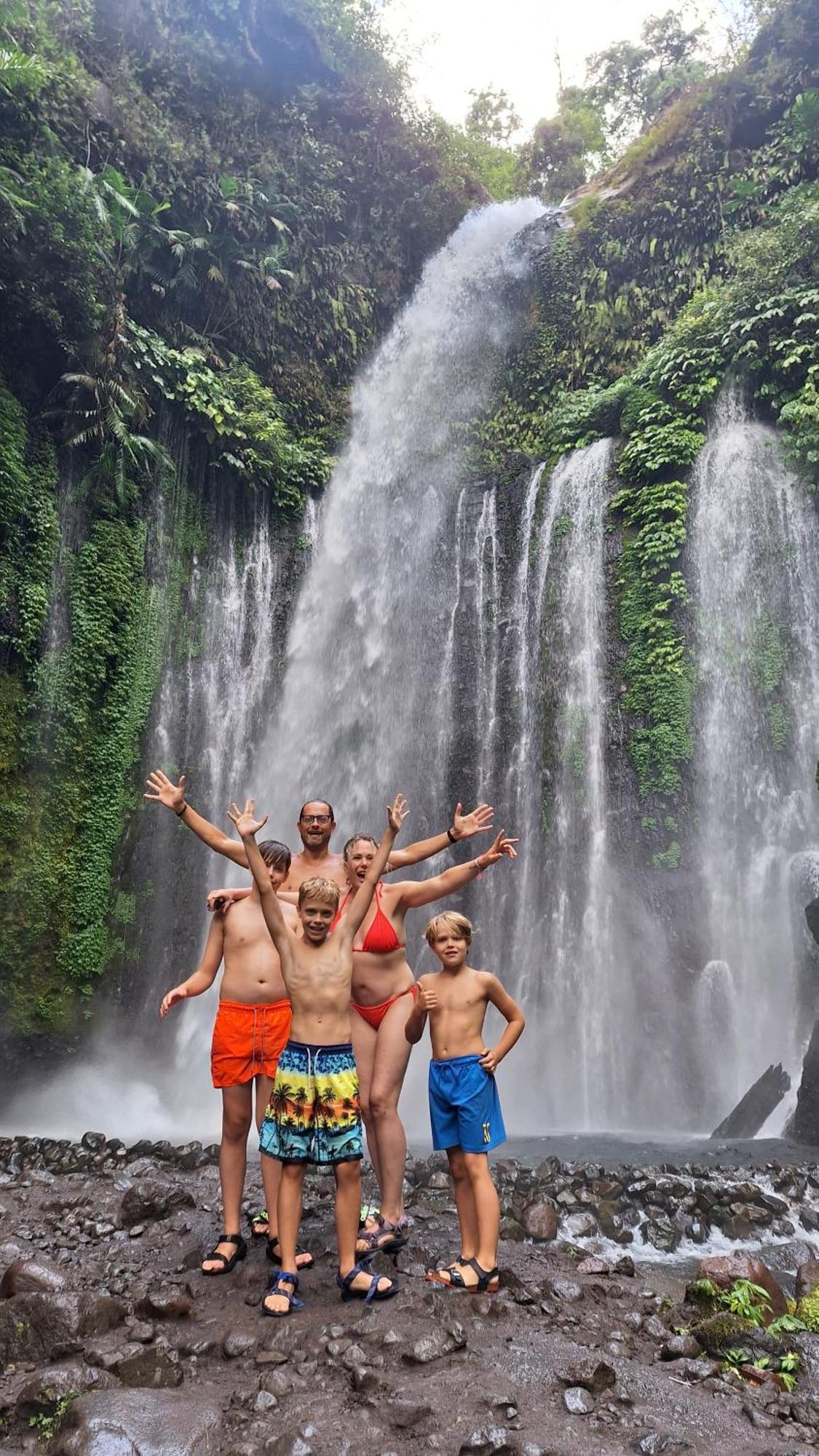 Family Rinjani Bungalow Sajang Екстер'єр фото